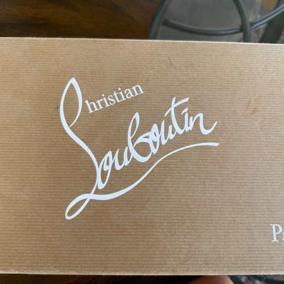 Louboutin nude patent Dolly - Picture 2 of 16